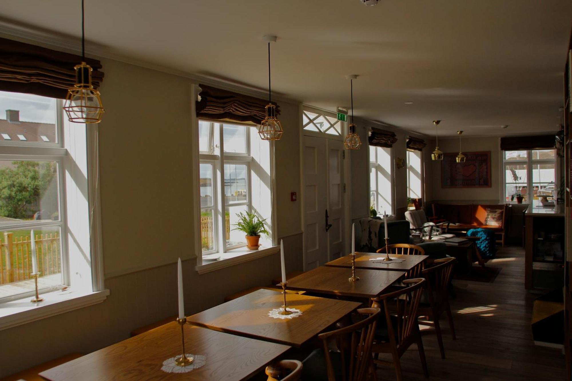 Hotel Egilsen Stykkisholmur Bagian luar foto